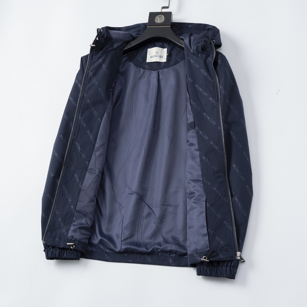 【MONCLER旗艦店】モンクレール ジャケット 、ご好評に付き再入荷！