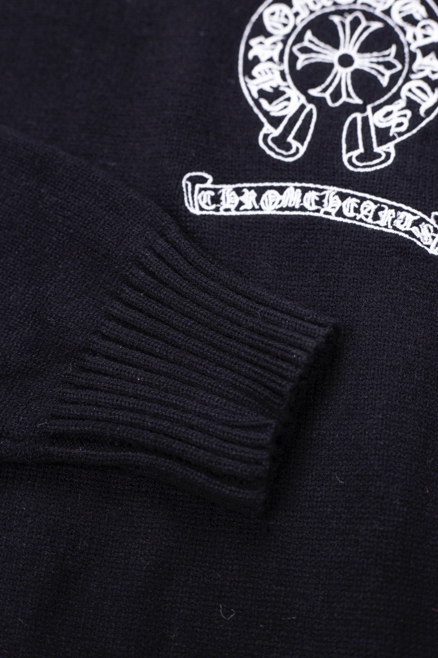 【CHROME HEARTS旗艦店】クロムハーツ セーター ご好評に付き再入荷！