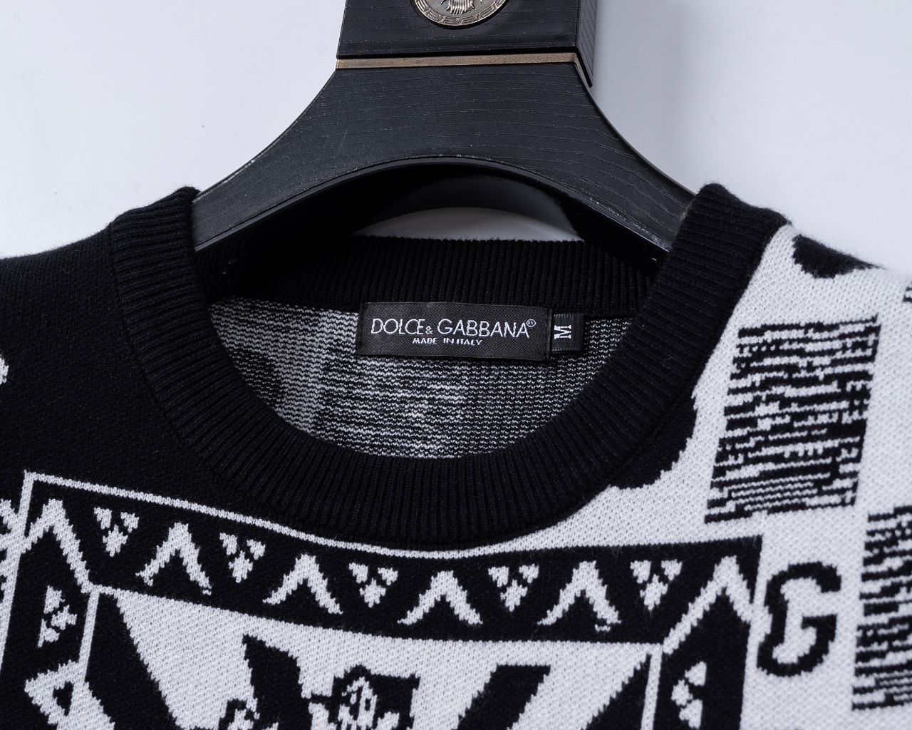 【Dolce&Gabbana旗艦店】 セーター ご好評に付き再入荷！