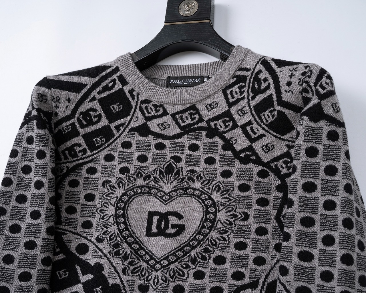 【Dolce&Gabbana旗艦店】 セーター ご好評に付き再入荷！