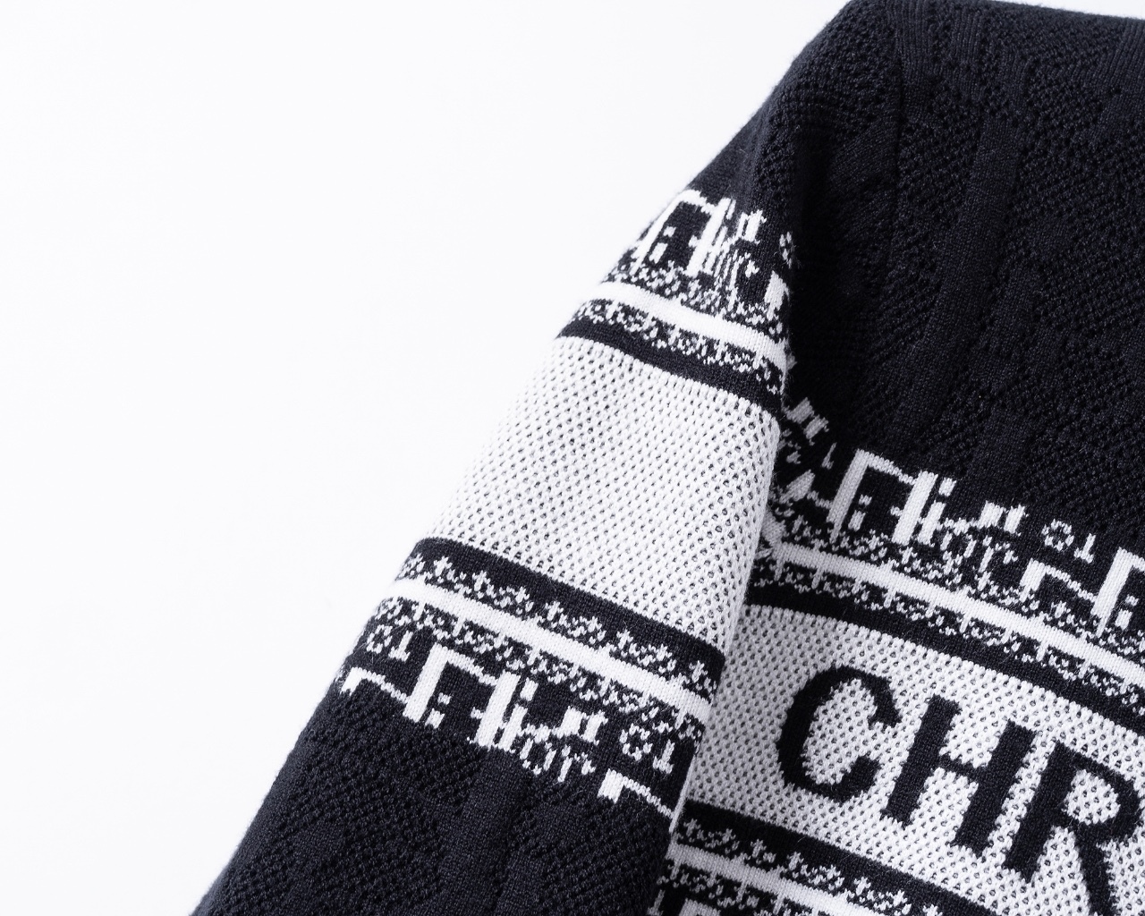 【DIOR旗艦店】ディオール セーター ご好評に付き再入荷！