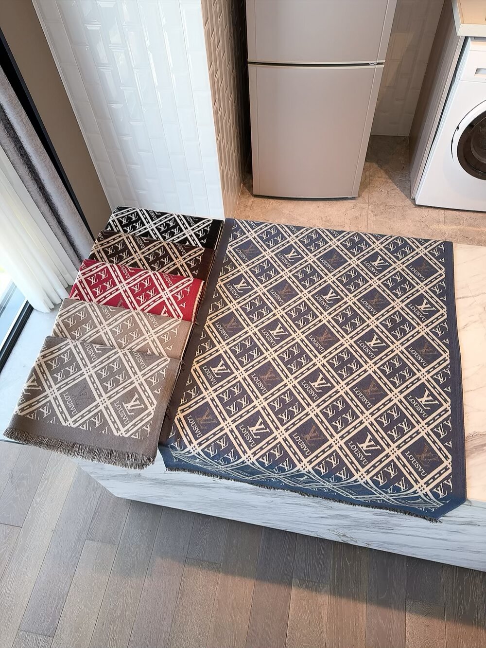 【LOUIS VUITTON公式旗艦店】ルイヴィトン スカーフ 限定発売 送料無料