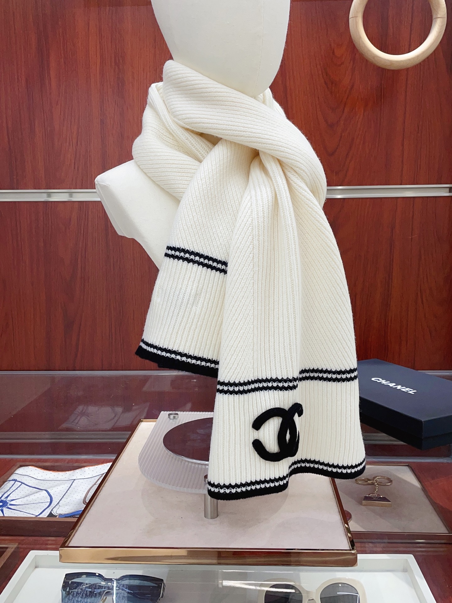 【CHANEL公式旗艦店】シャネル スカーフ 限定発売 送料無料