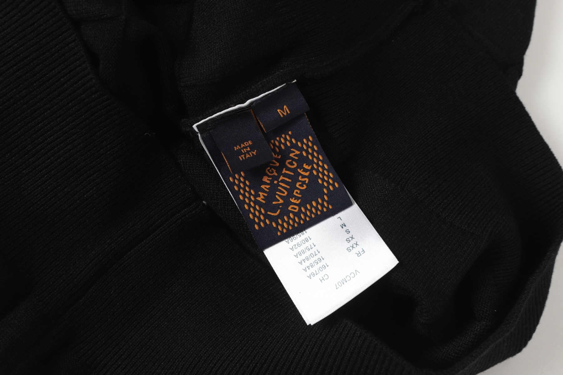 【LOUIS VUITTON旗艦店】ルイヴィトン セーター ご好評に付き再入荷！