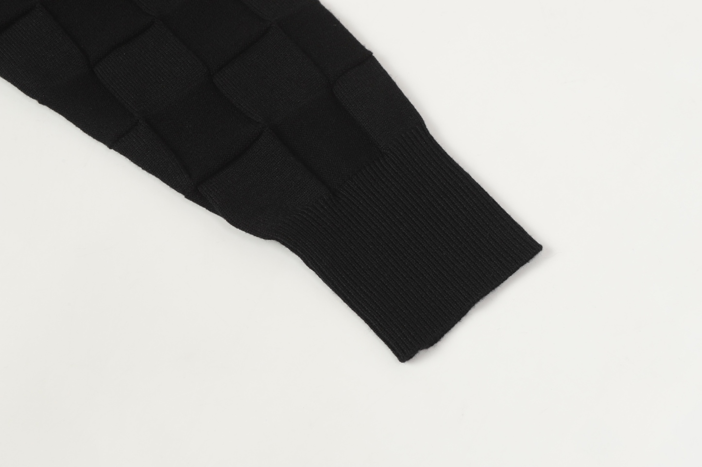 【LOUIS VUITTON旗艦店】ルイヴィトン セーター ご好評に付き再入荷！