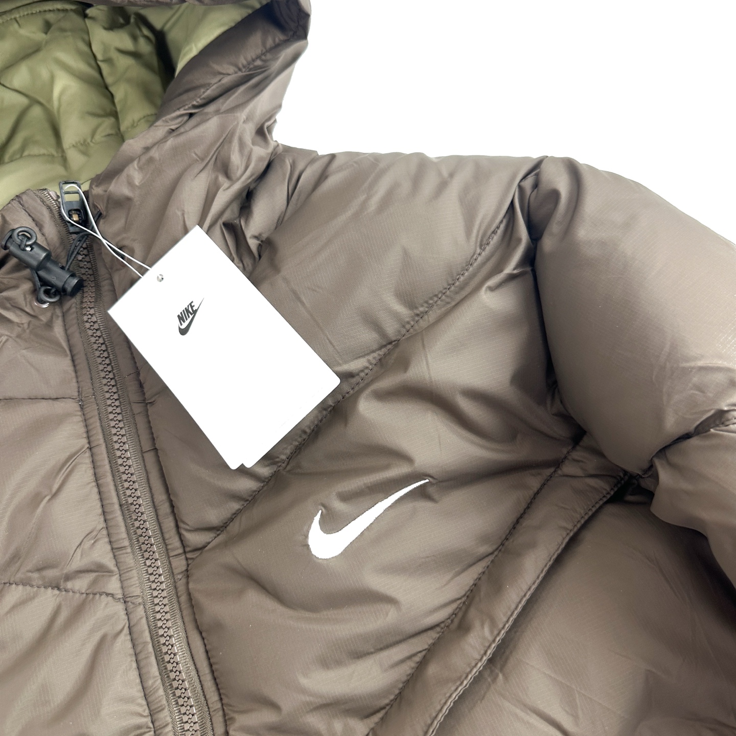 【NIKE公式旗艦店】ダウンジャケット 男女兼用 ご好評に付き再入荷！