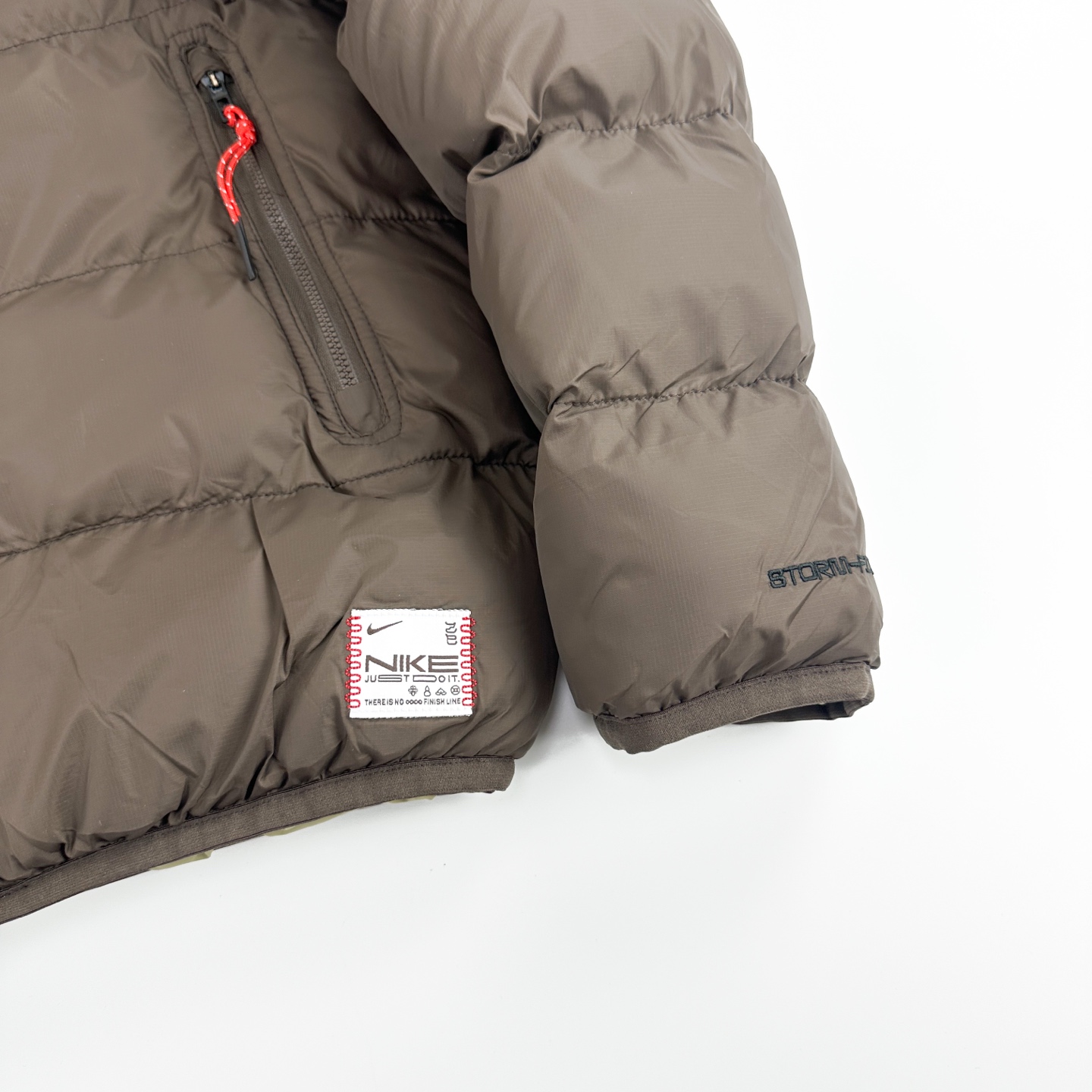 【NIKE公式旗艦店】ダウンジャケット 男女兼用 ご好評に付き再入荷！