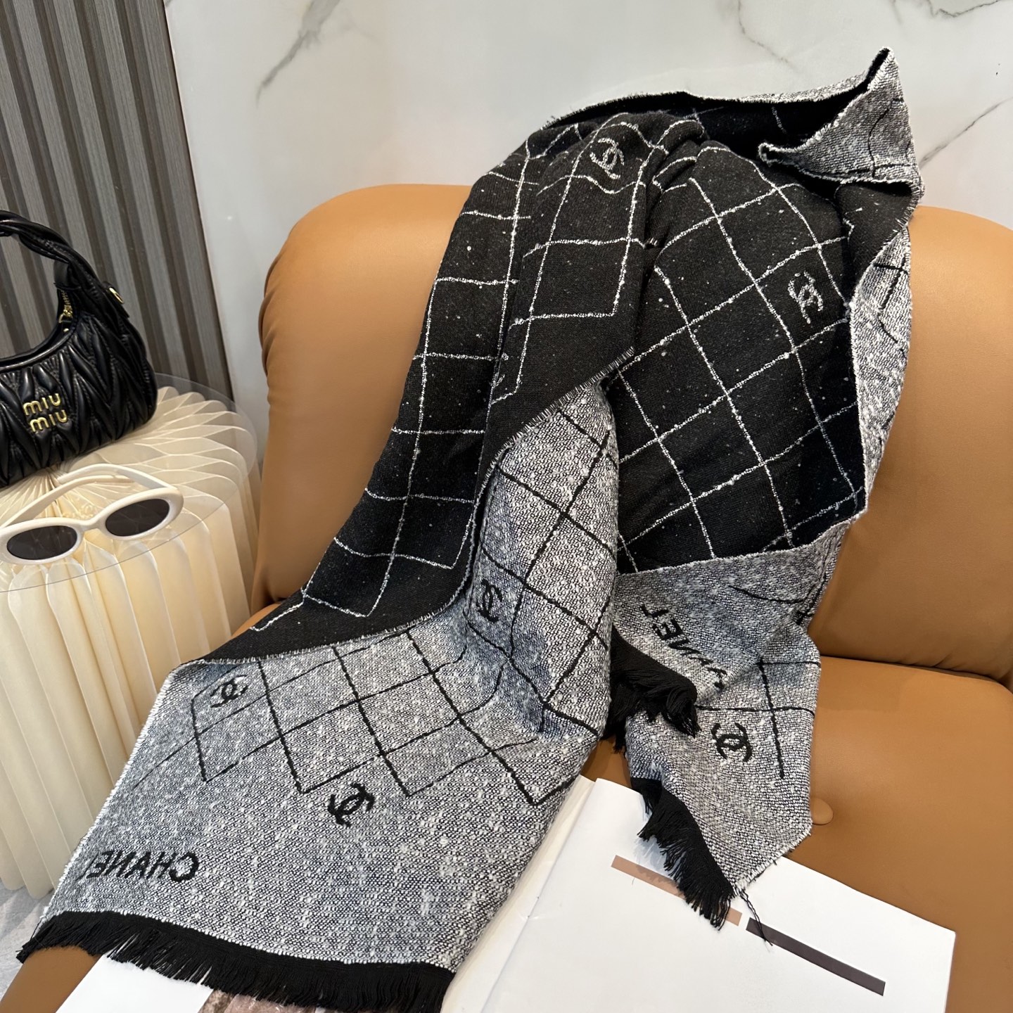 【CHANEL公式旗艦店】シャネル スカーフ 限定発売 送料無料