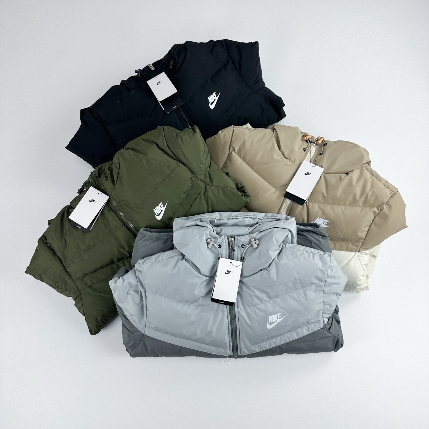 【NIKE公式旗艦店】ダウンジャケット 男女兼用 ご好評に付き再入荷！