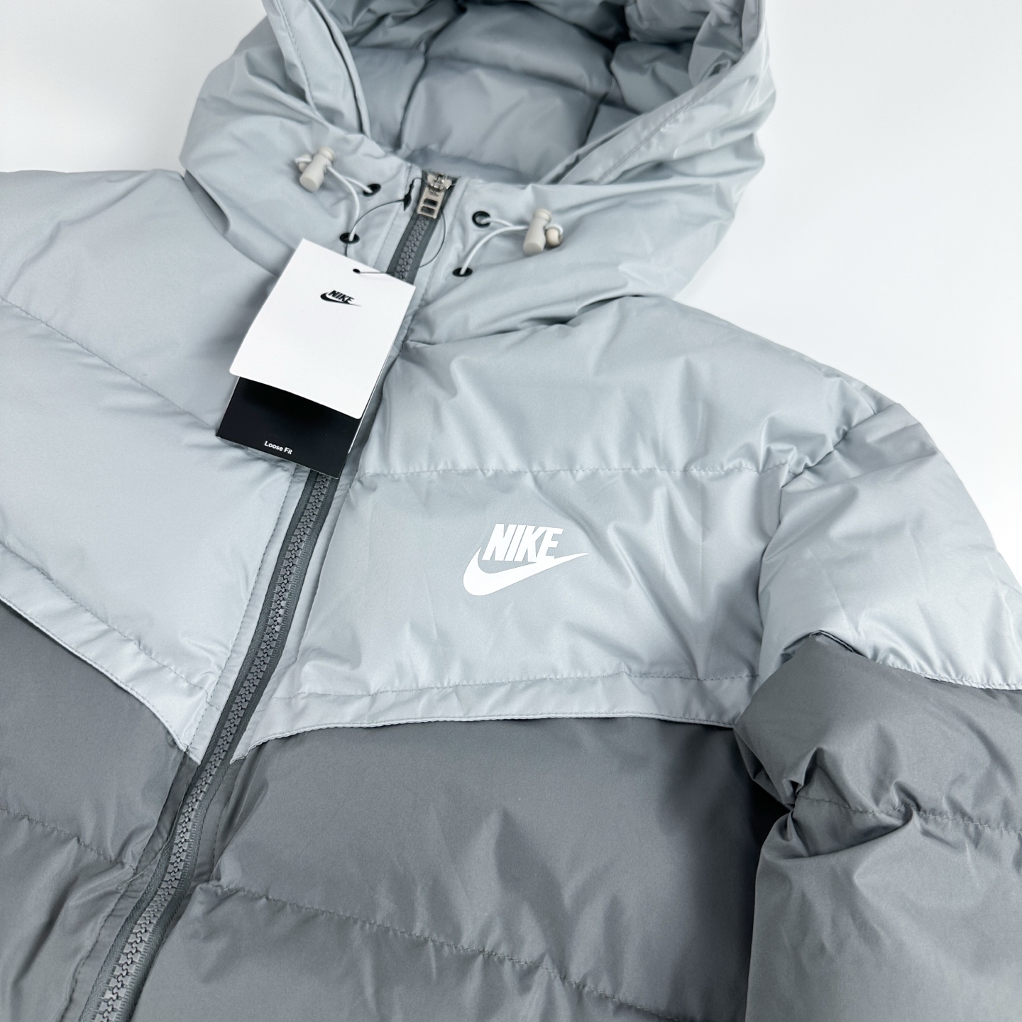 【NIKE公式旗艦店】ダウンジャケット 男女兼用 ご好評に付き再入荷！