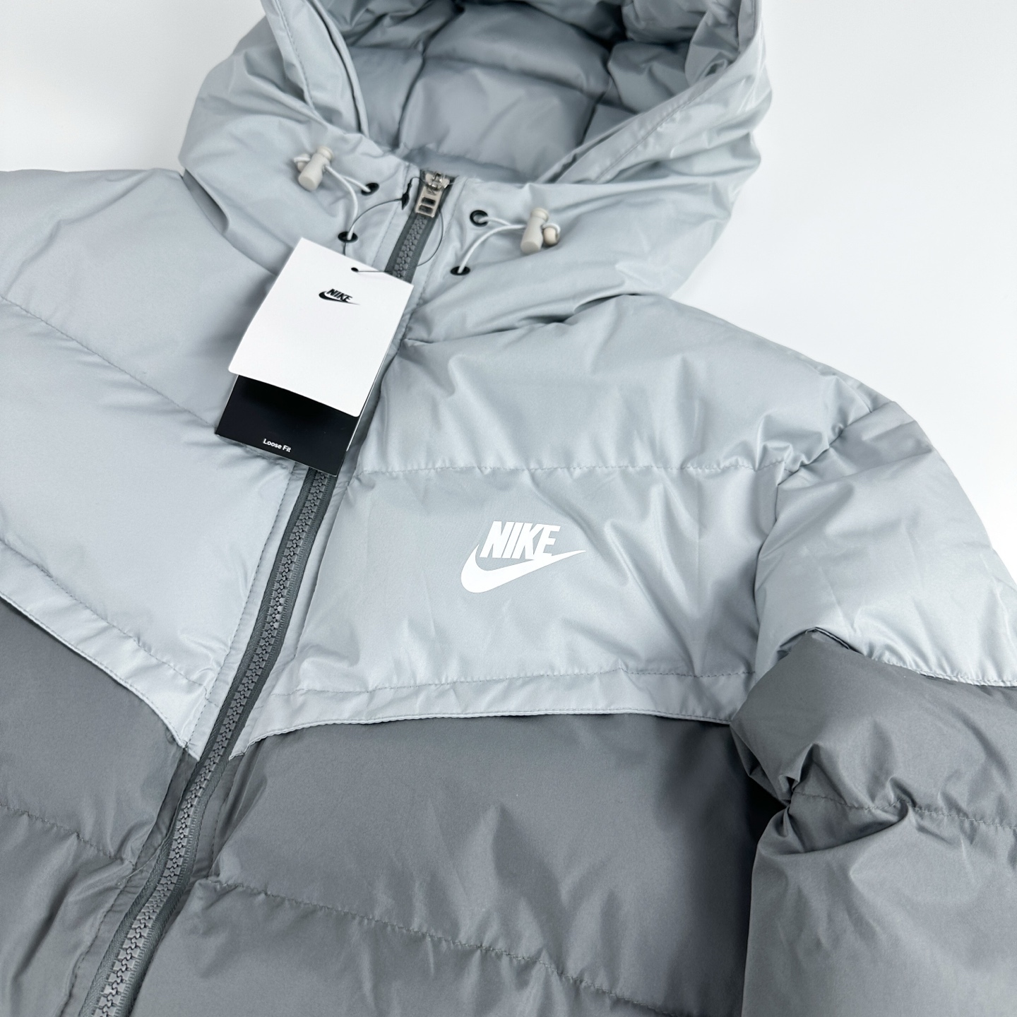 【NIKE公式旗艦店】ダウンジャケット 男女兼用 ご好評に付き再入荷！