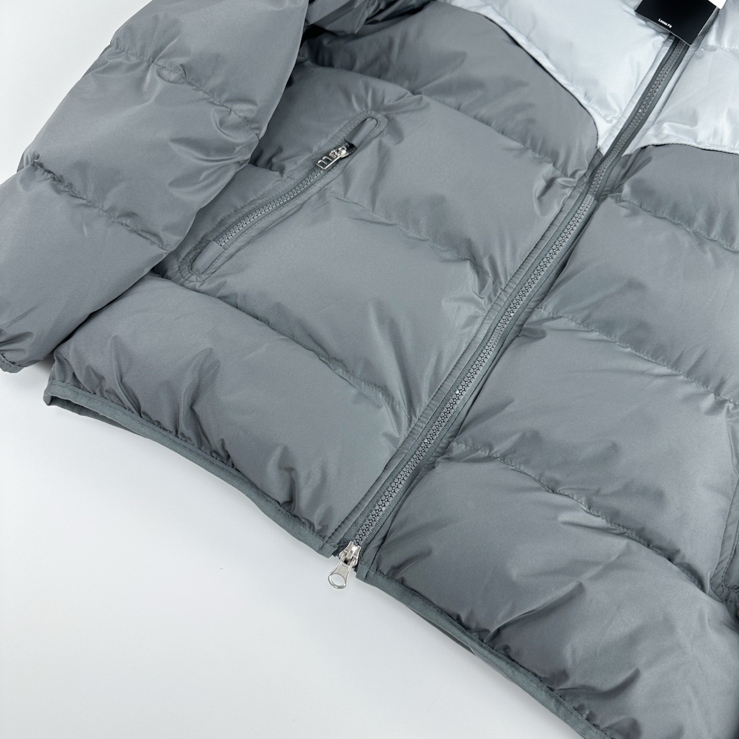 【NIKE公式旗艦店】ダウンジャケット 男女兼用 ご好評に付き再入荷！