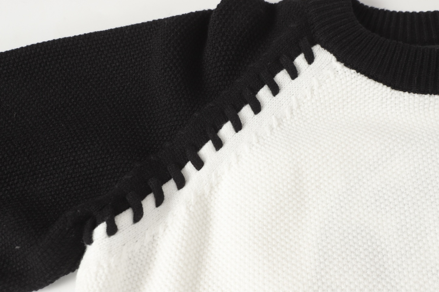 【CHROME HEARTS旗艦店】クロムハーツ セーター ご好評に付き再入荷！