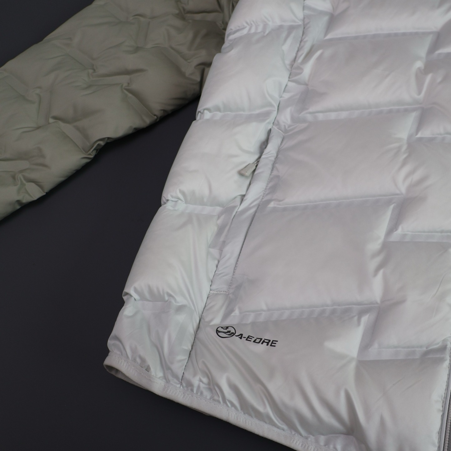 【DESCENTE公式旗艦店】ダウンジャケット ご好評に付き再入荷！