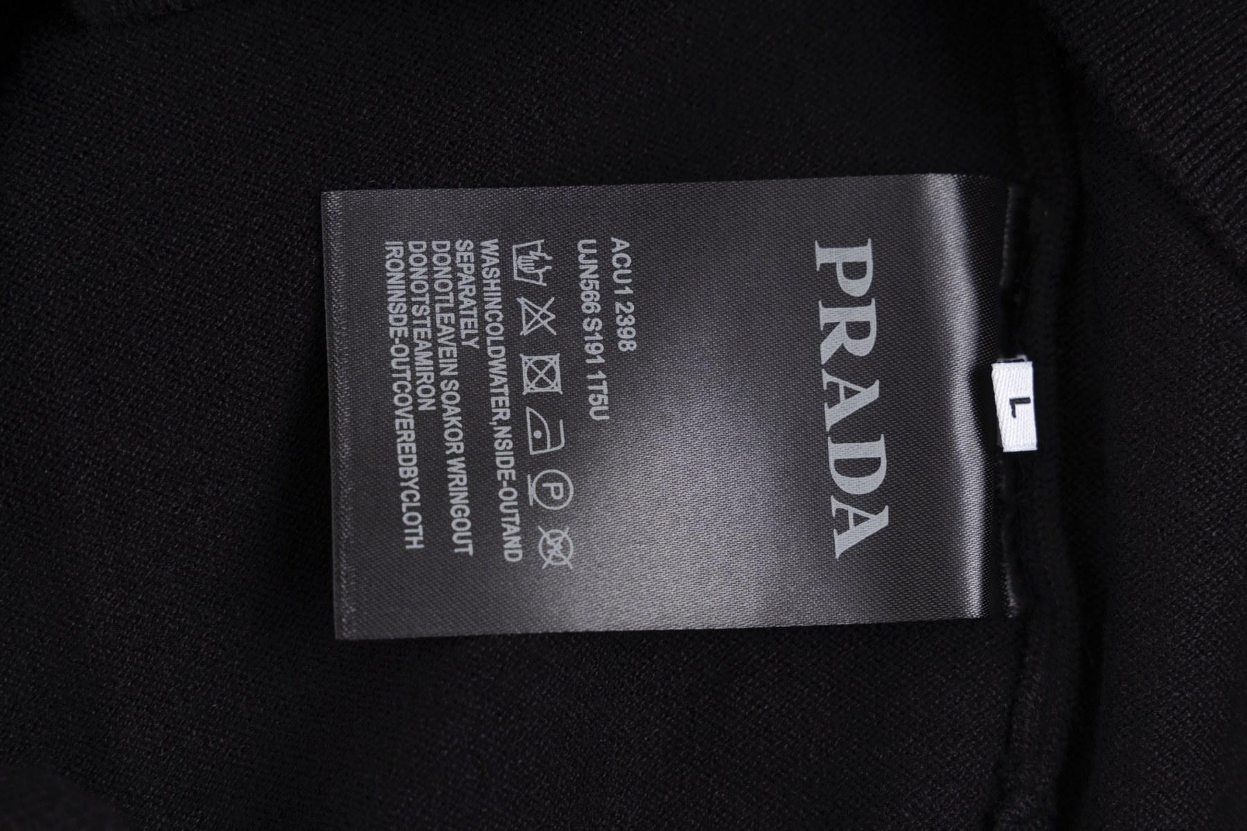 【PRADA旗艦店】プラダ セーター ご好評に付き再入荷！