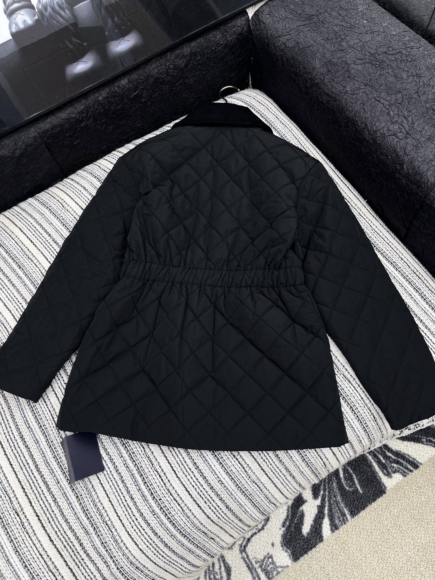 【PRADA旗艦店】ダウンジャケット、ご好評に付き再入荷！