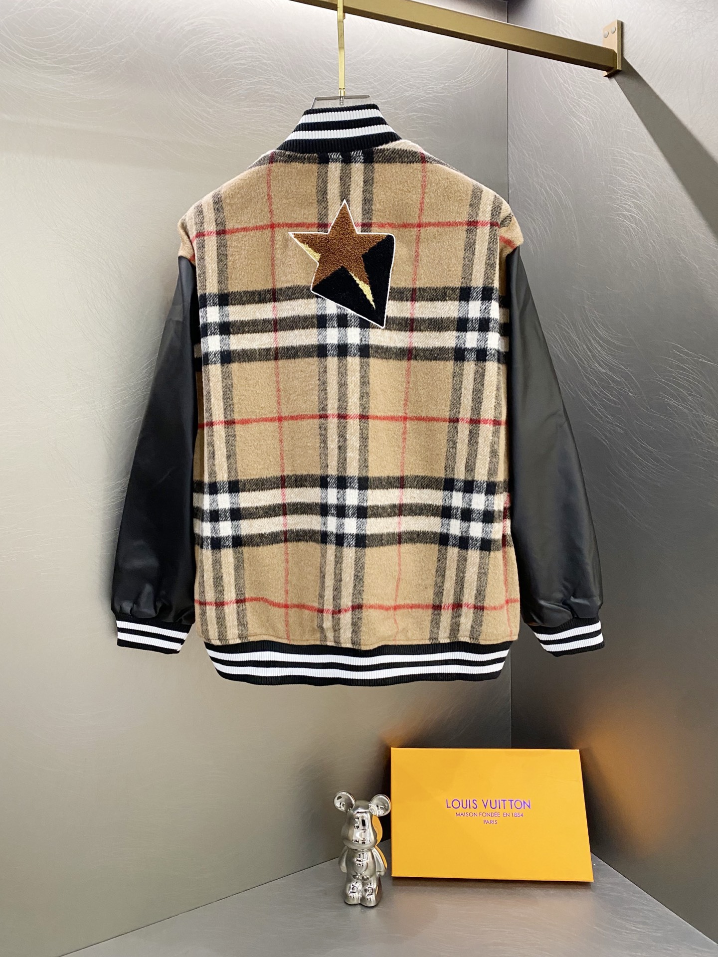 【BURBERRY旗艦店】バーバリー ジャケット 、ご好評に付き再入荷！