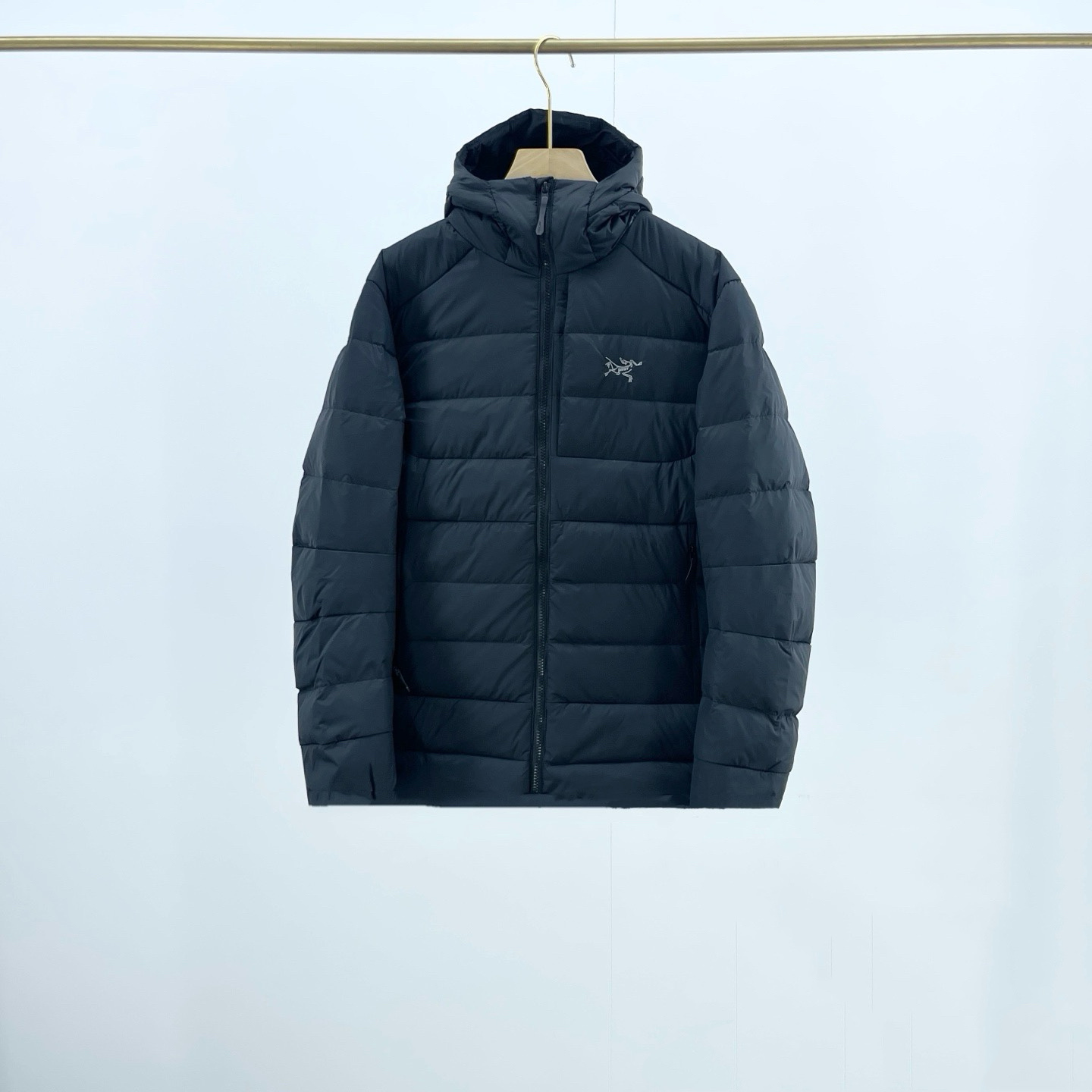 【ARC TERYX公式旗艦店】ダウンジャケット ご好評に付き再入荷！