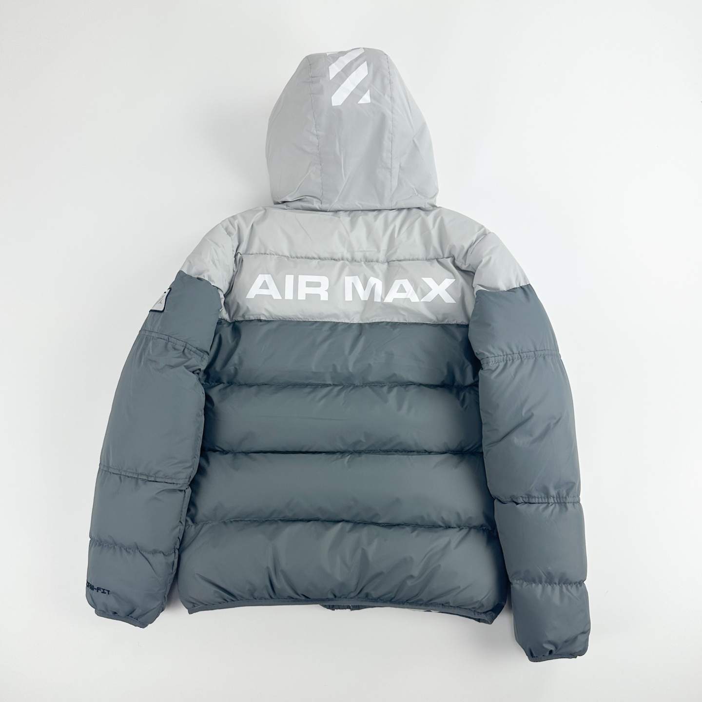 【NIKE公式旗艦店】ダウンジャケット 男女兼用 ご好評に付き再入荷！