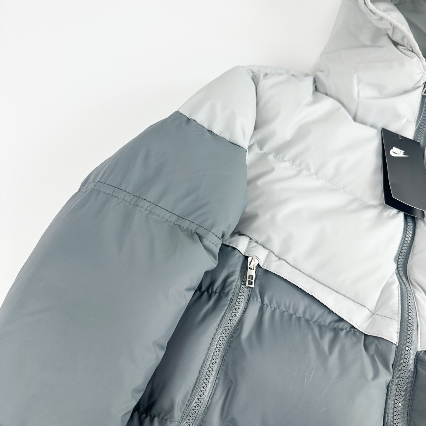 【NIKE公式旗艦店】ダウンジャケット 男女兼用 ご好評に付き再入荷！