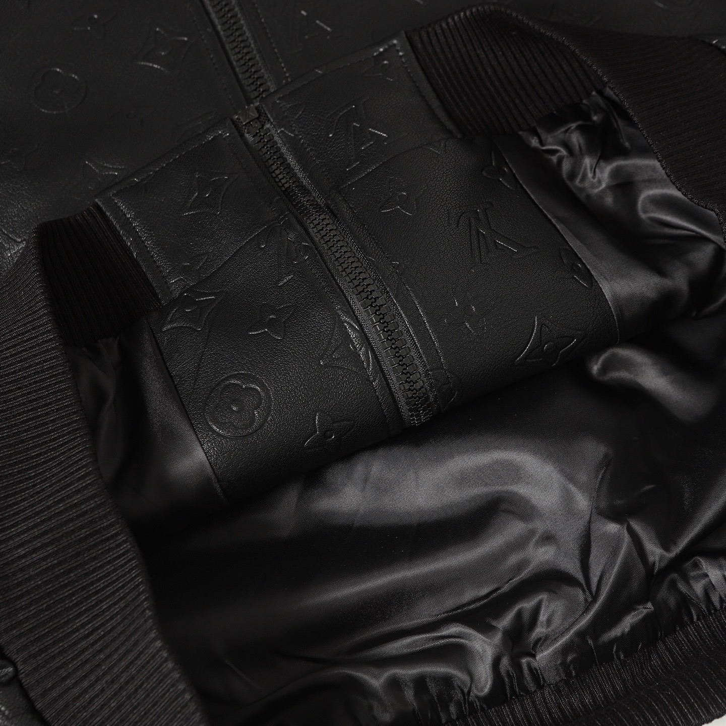 【Louis Vuitton公式旗艦店】ルイヴィトン ジャケット 、ご好評に付き再入荷！