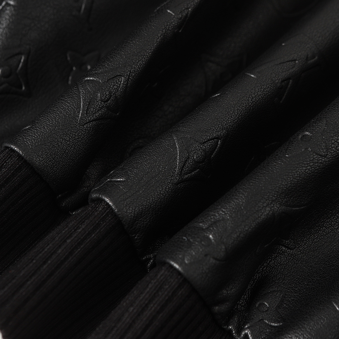 【Louis Vuitton公式旗艦店】ルイヴィトン ジャケット 、ご好評に付き再入荷！