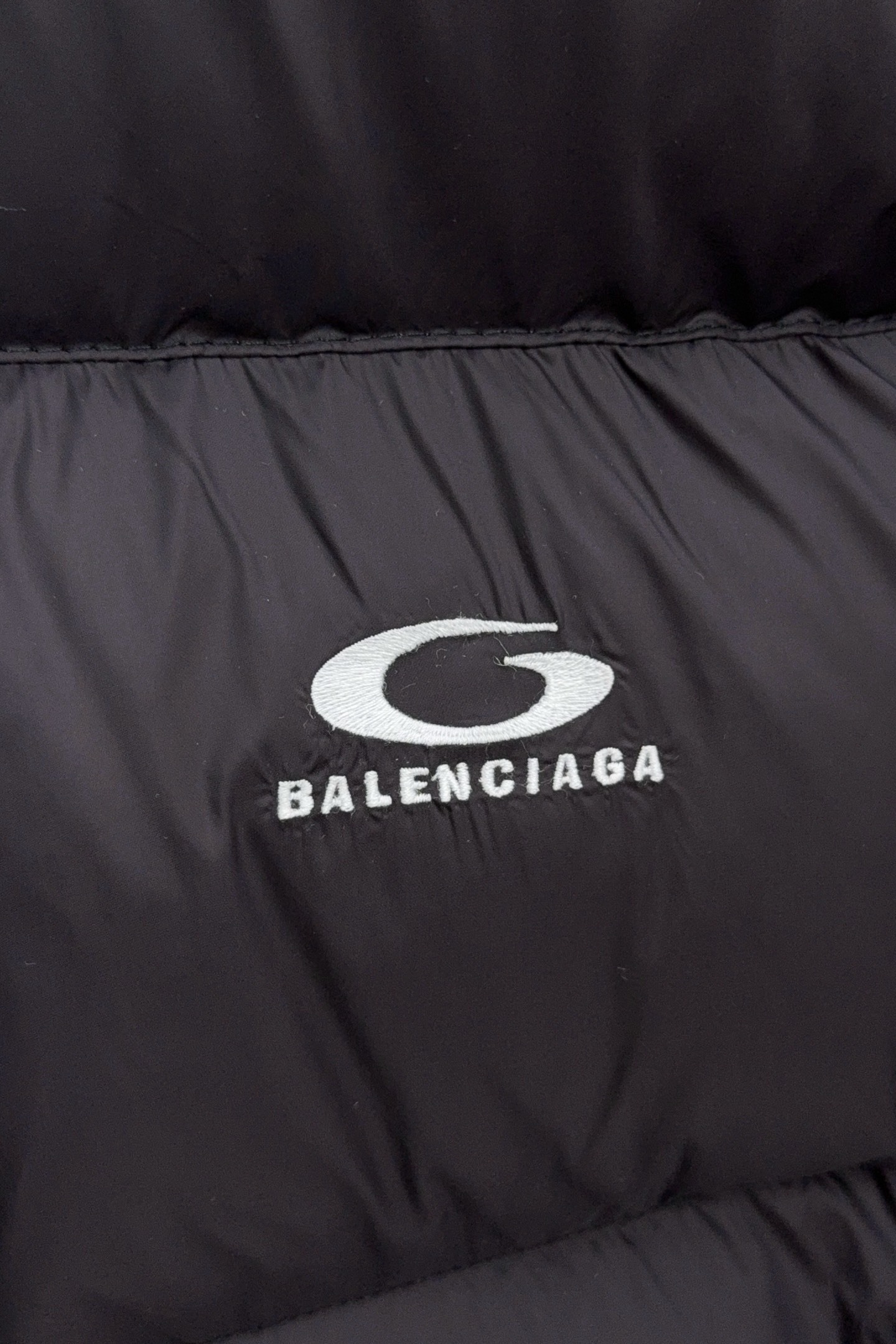 【BALENCIAGA旗艦店】バレンシアガ ダウンジャケット ご好評に付き再入荷！