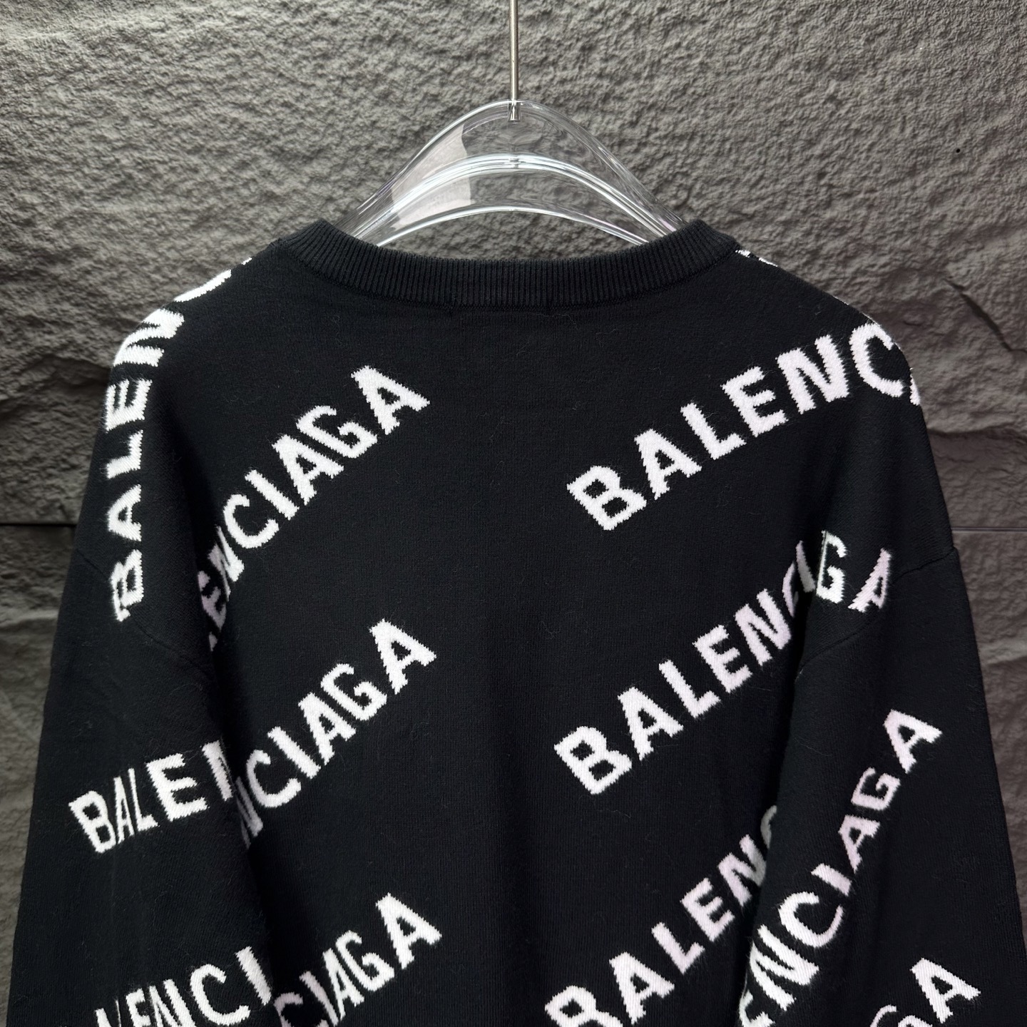 【BALENCIAGA旗艦店】バレンシアガ セーター ご好評に付き再入荷！
