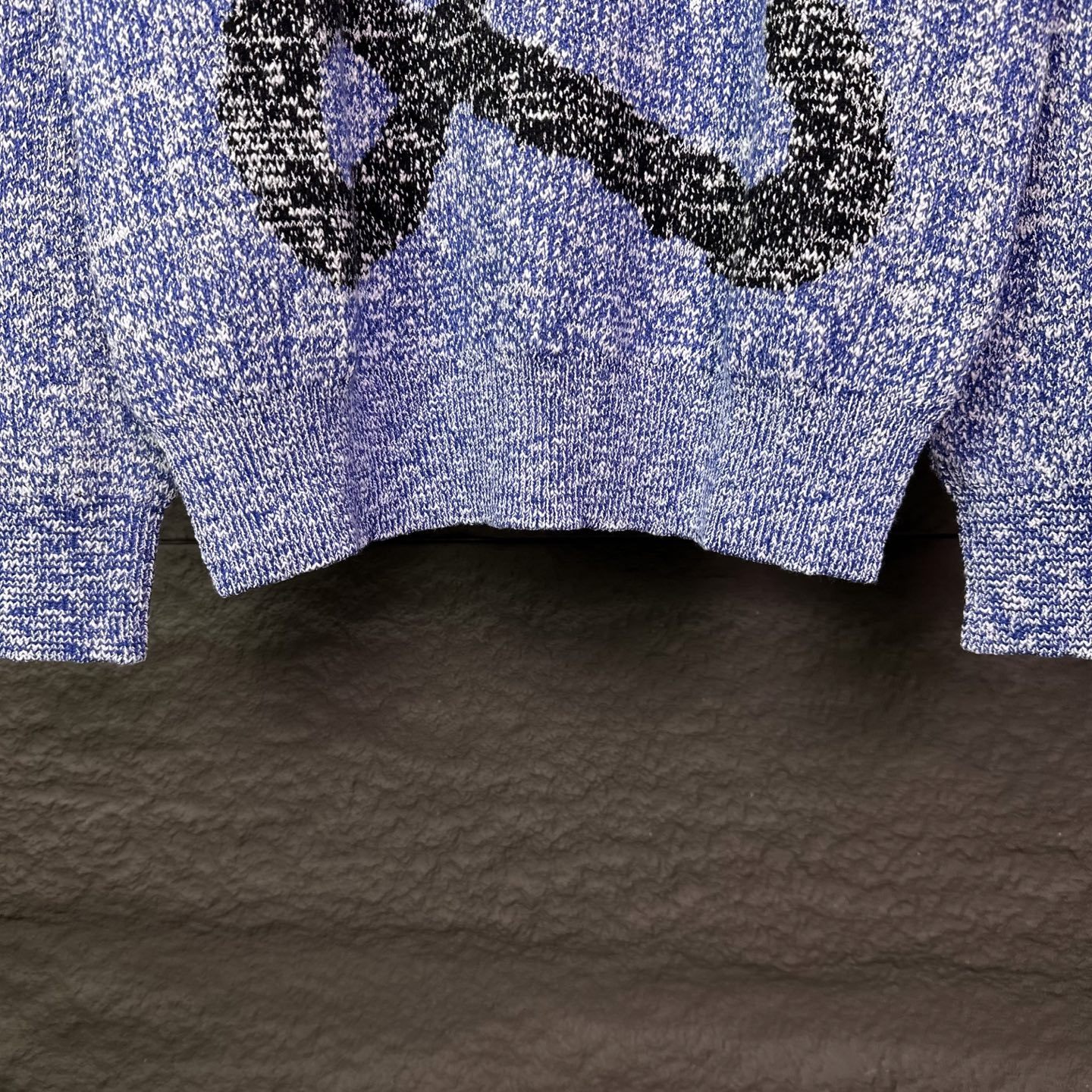 【LOEWE旗艦店】フェンディ セーター 男女兼用 ご好評に付き再入荷！