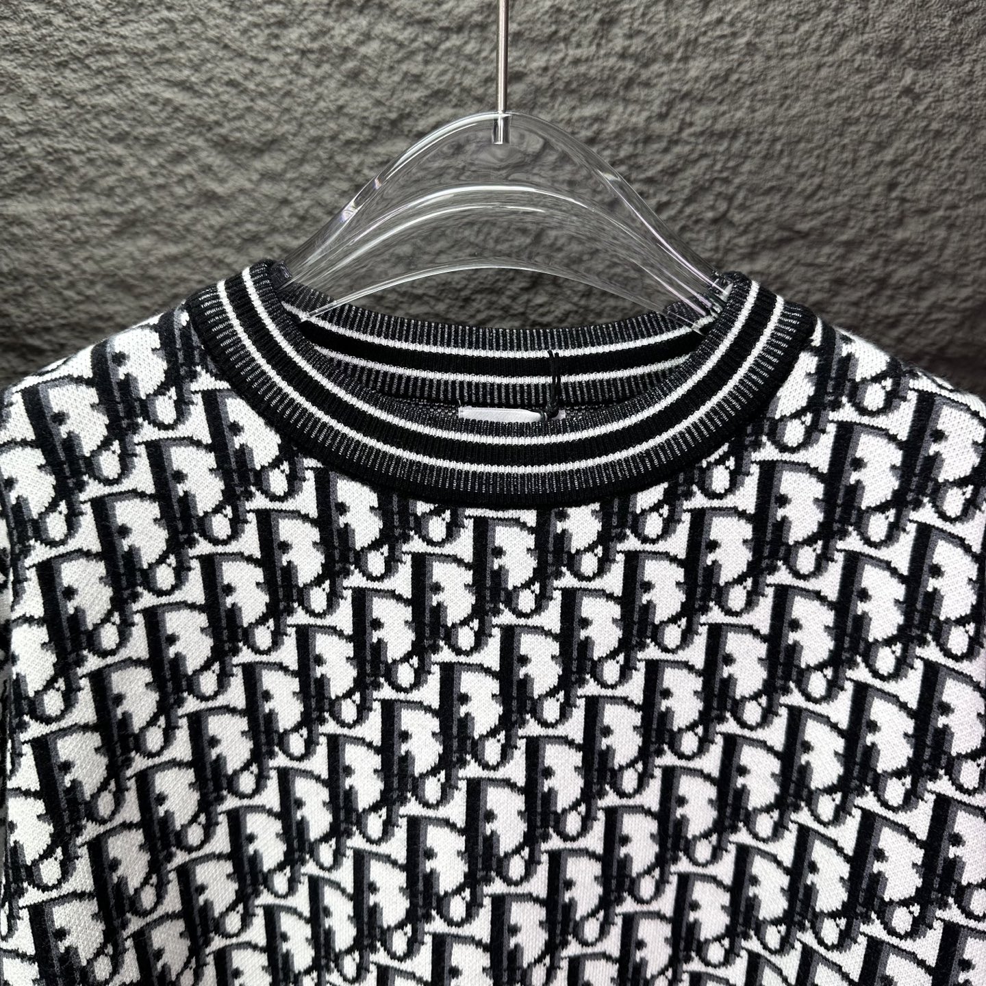 【DIOR旗艦店】ディオール セーター 男女兼用 ご好評に付き再入荷！