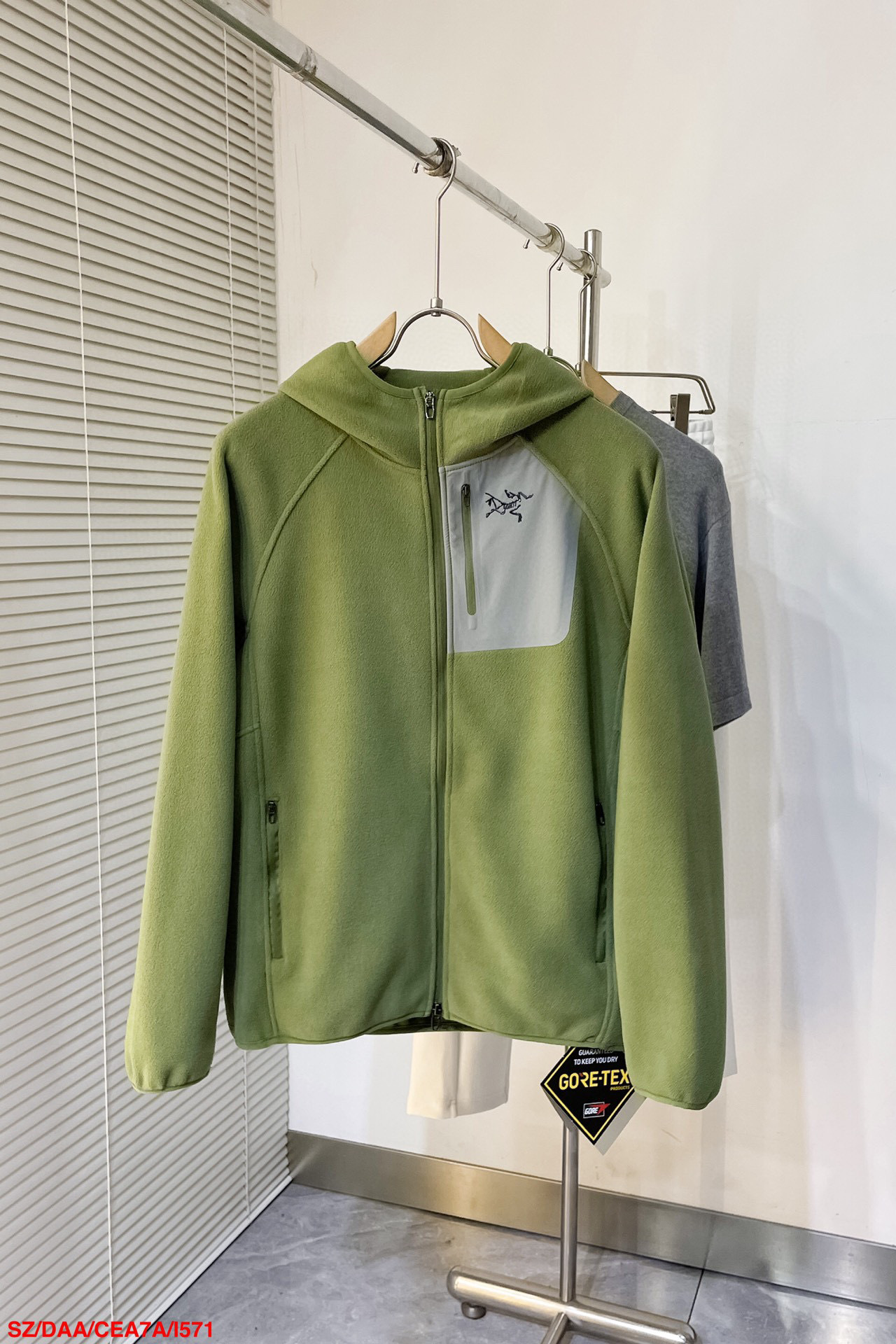 【ARC'TERYX旗艦店】ジャケット 男女兼用 ご好評に付き再入荷！