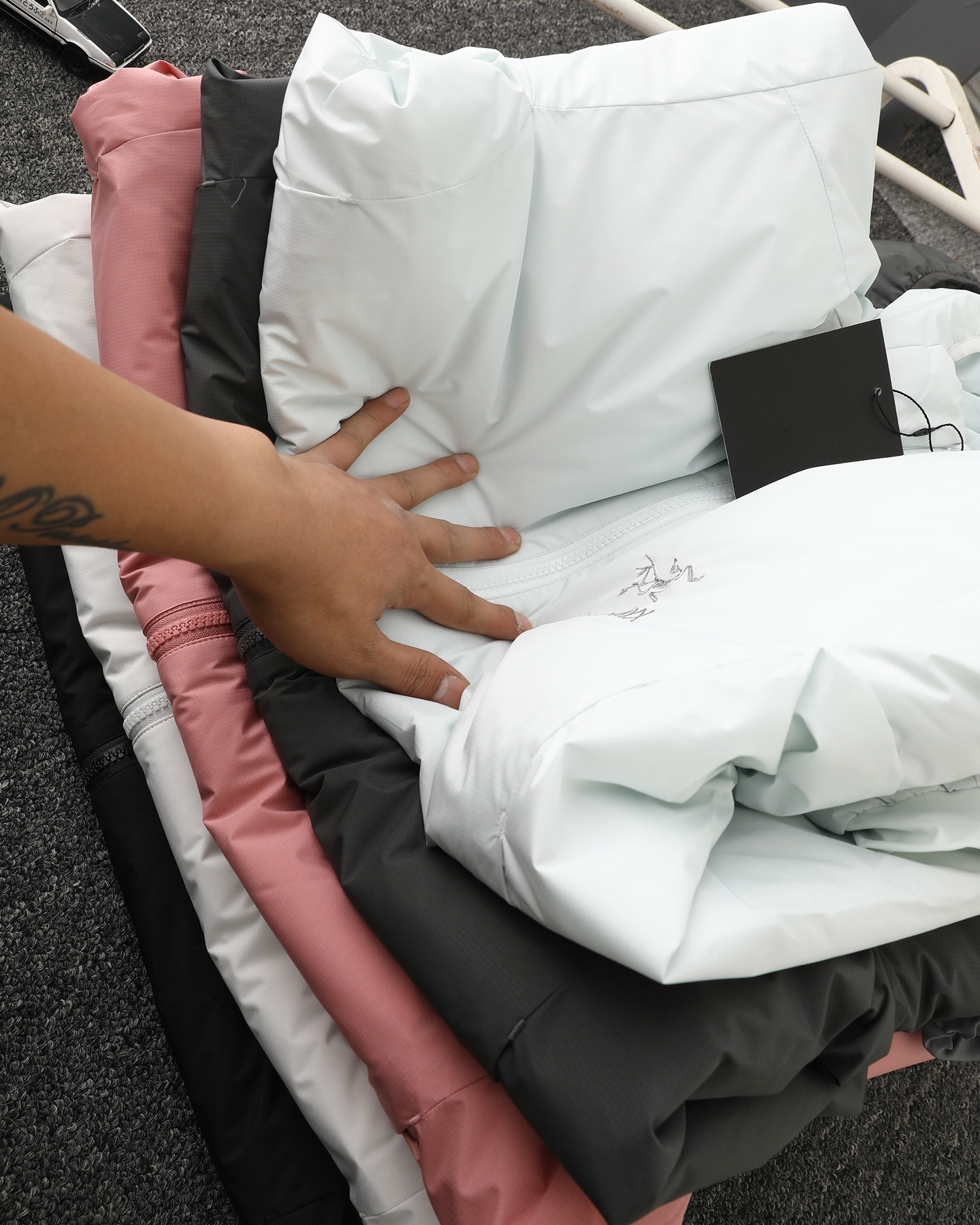 【ARC'TERYX旗艦店】ダウンジャケット ご好評に付き再入荷！