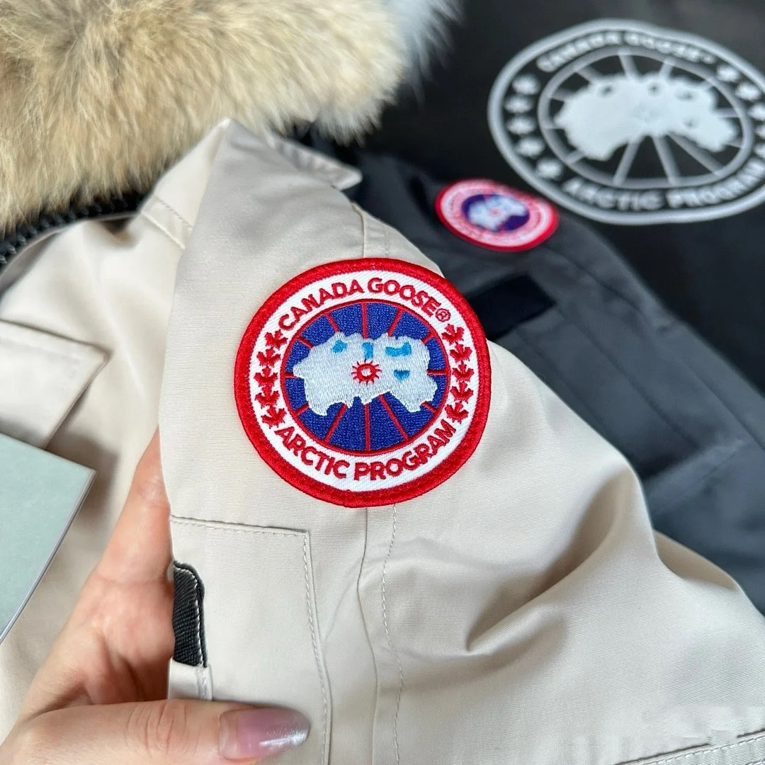 【CANADA GOOSE旗艦店】ダウンジャケット 男女兼用、ご好評に付き再入荷！