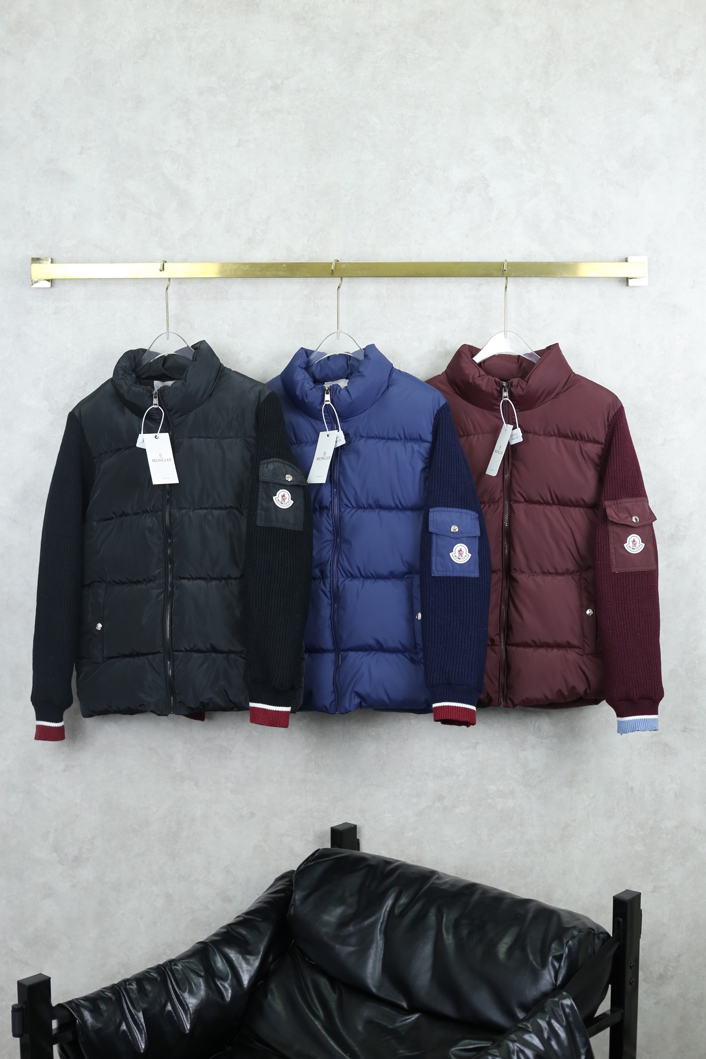 【MONCLER 公式旗艦店】モンクレール ダウンジャケット ご好評に付き再入荷！