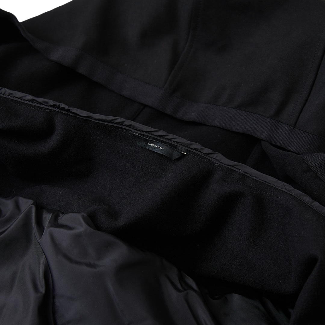 【FENDI旗艦店】フェンディ ダウンジャケット ご好評に付き再入荷！