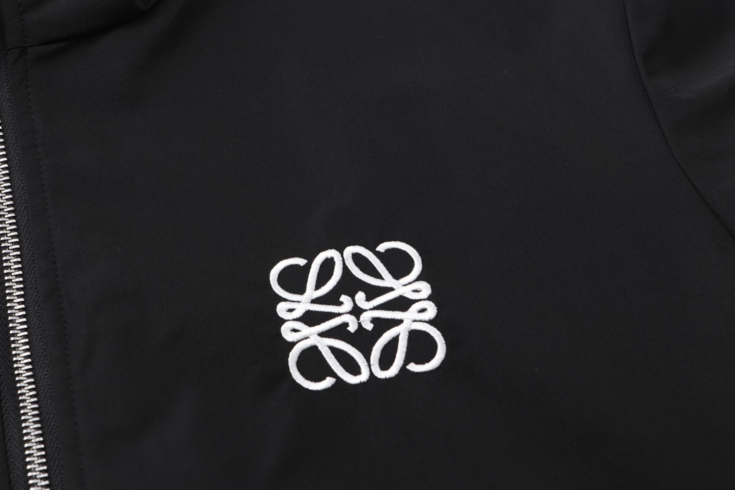 【LOEWE公式旗艦店】ロエベ 綿ジャケット ご好評に付き再入荷！