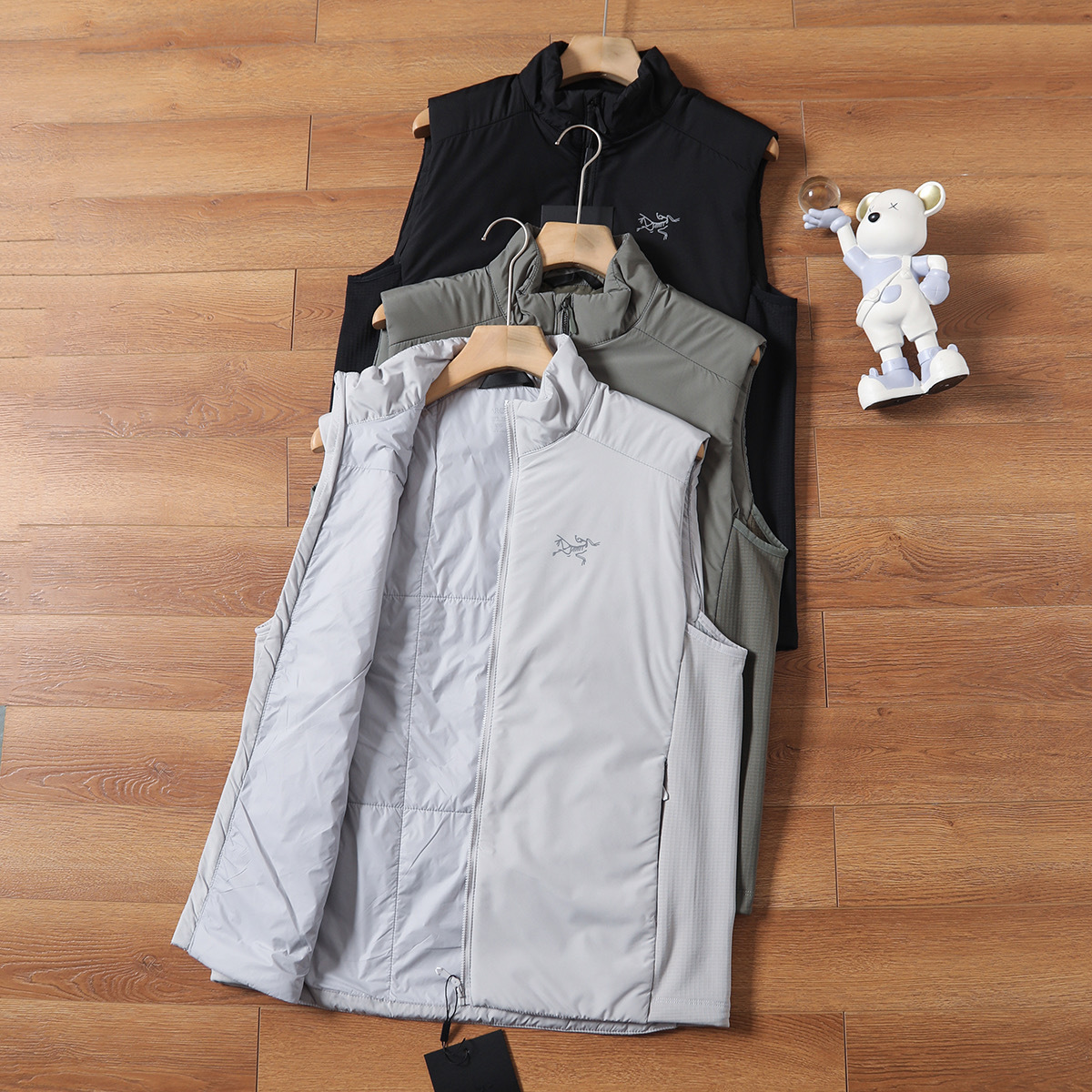 【ARC'TERYX旗艦店】ダウンベスト 男女兼用 ご好評に付き再入荷！