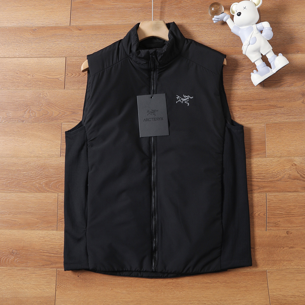 【ARC'TERYX旗艦店】ダウンベスト 男女兼用 ご好評に付き再入荷！