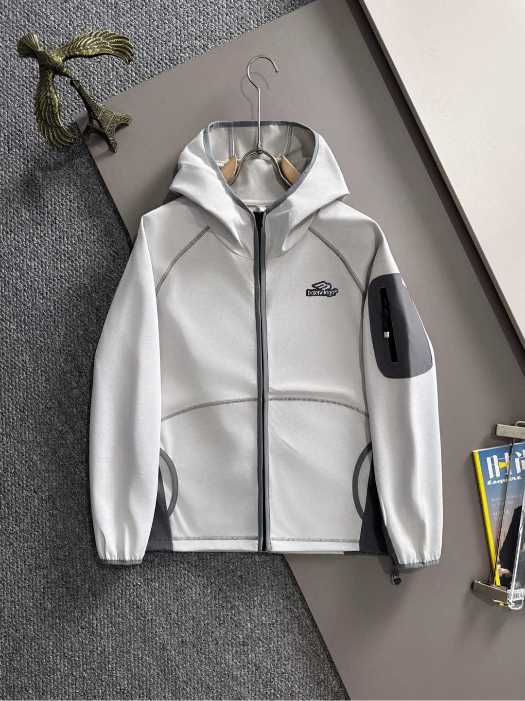 【BALENCIAGA旗艦店】バレンシアガ ジャケット ご好評に付き再入荷！