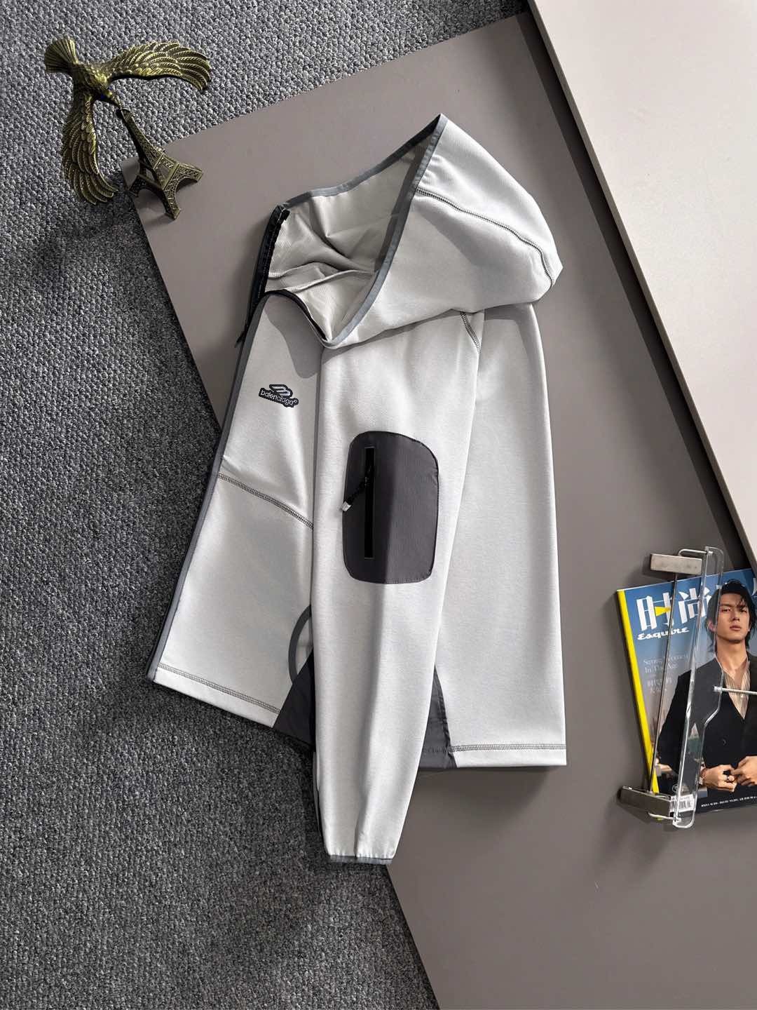 【BALENCIAGA旗艦店】バレンシアガ ジャケット ご好評に付き再入荷！