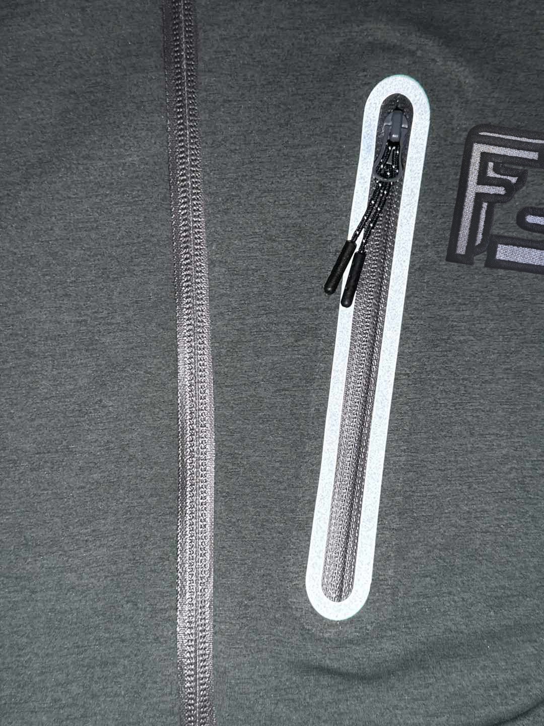 【FENDI旗艦店】フェンディ ジャケット 、ご好評に付き再入荷！