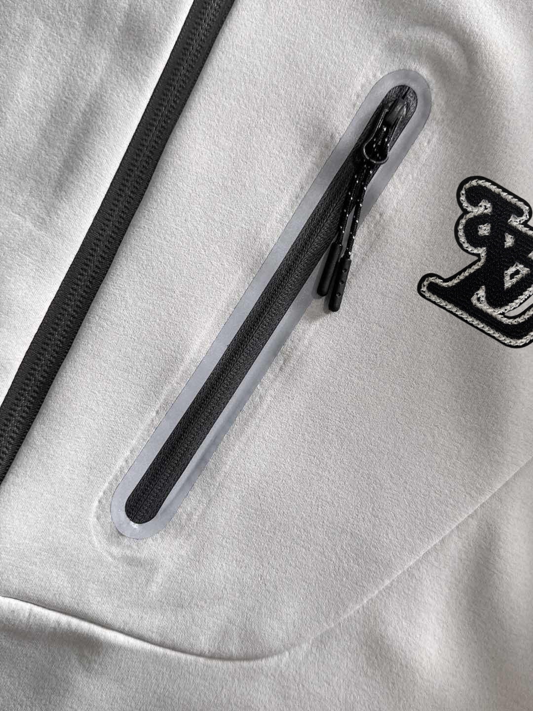 【Louis Vuitton公式旗艦店】ルイヴィトン ジャケット 、ご好評に付き再入荷！