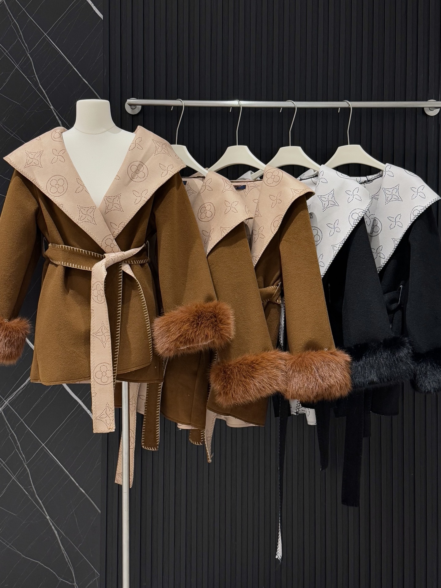 【LOUIS VUITTON旗艦店】ルイヴィトン オーバーコート ご好評に付き再入荷！