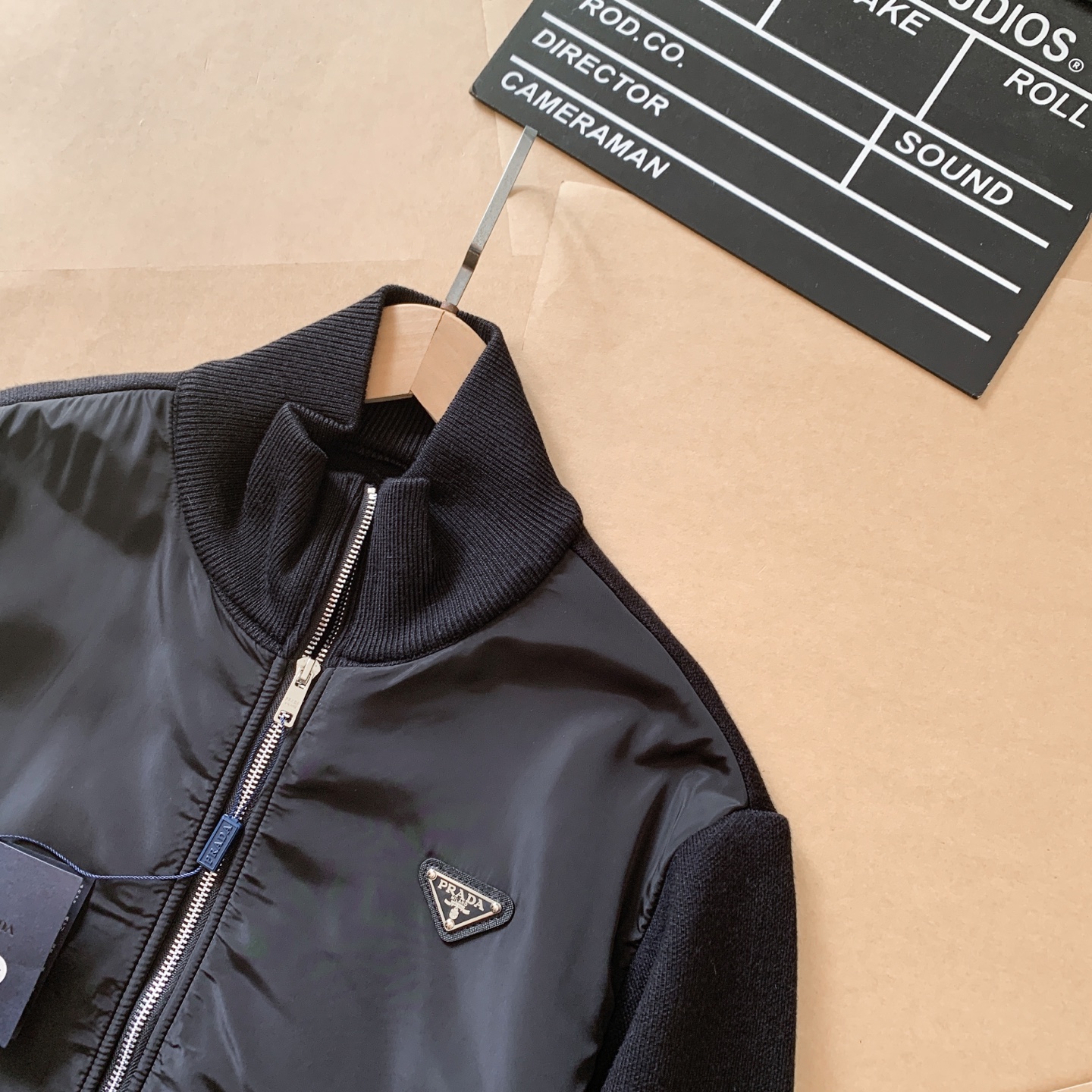 【PRADA旗艦店】プラダ ジャケット ご好評に付き再入荷！