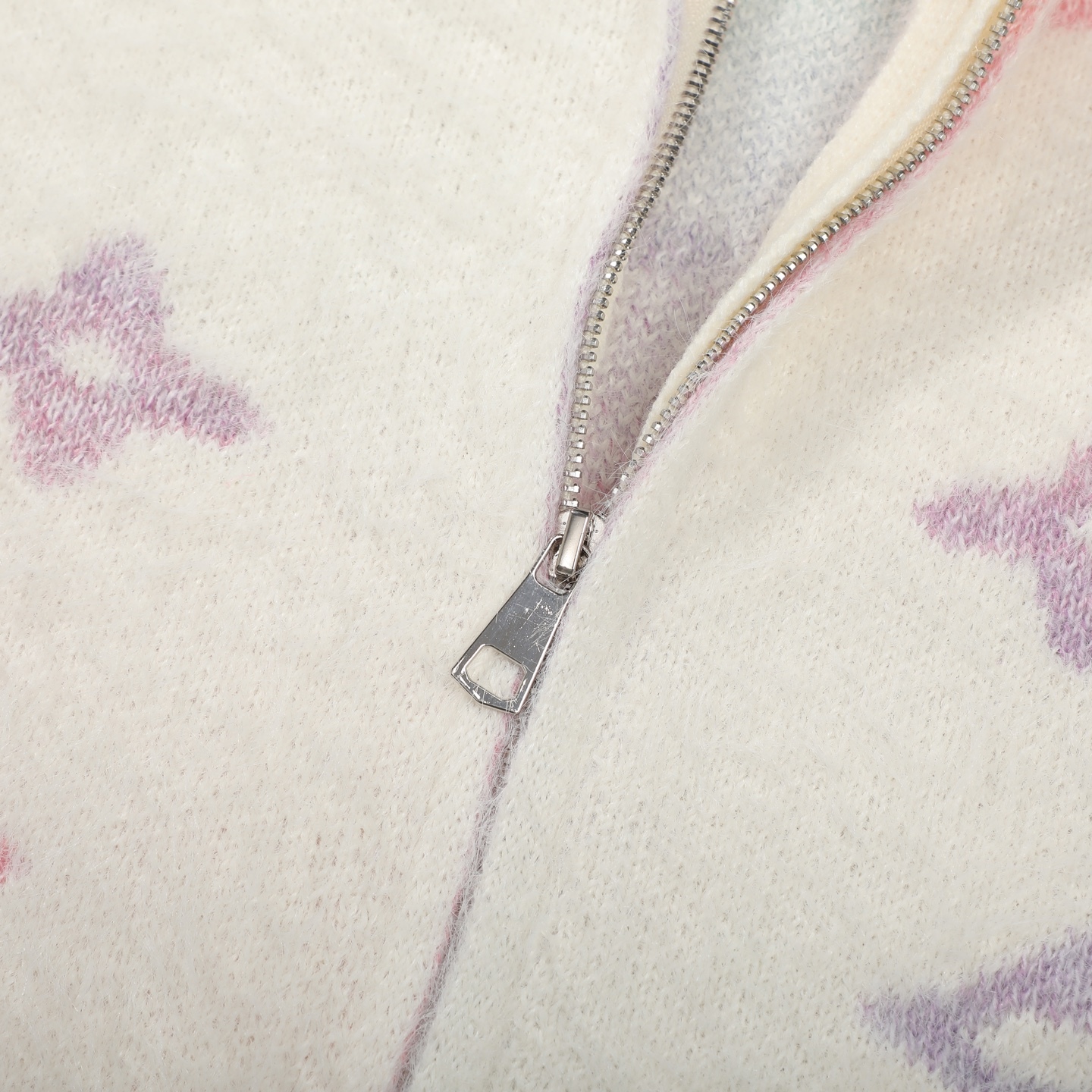 【LOUIS VUITTON旗艦店】ルイヴィトン フード付きジャケット ご好評に付き再入荷！