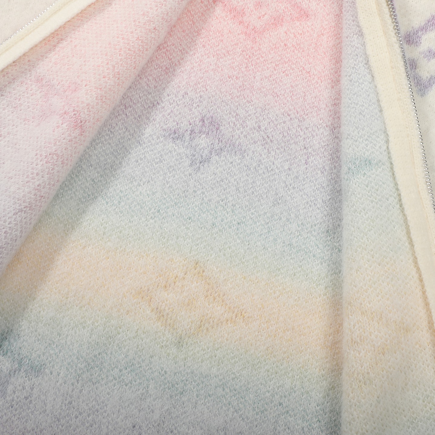 【LOUIS VUITTON旗艦店】ルイヴィトン フード付きジャケット ご好評に付き再入荷！