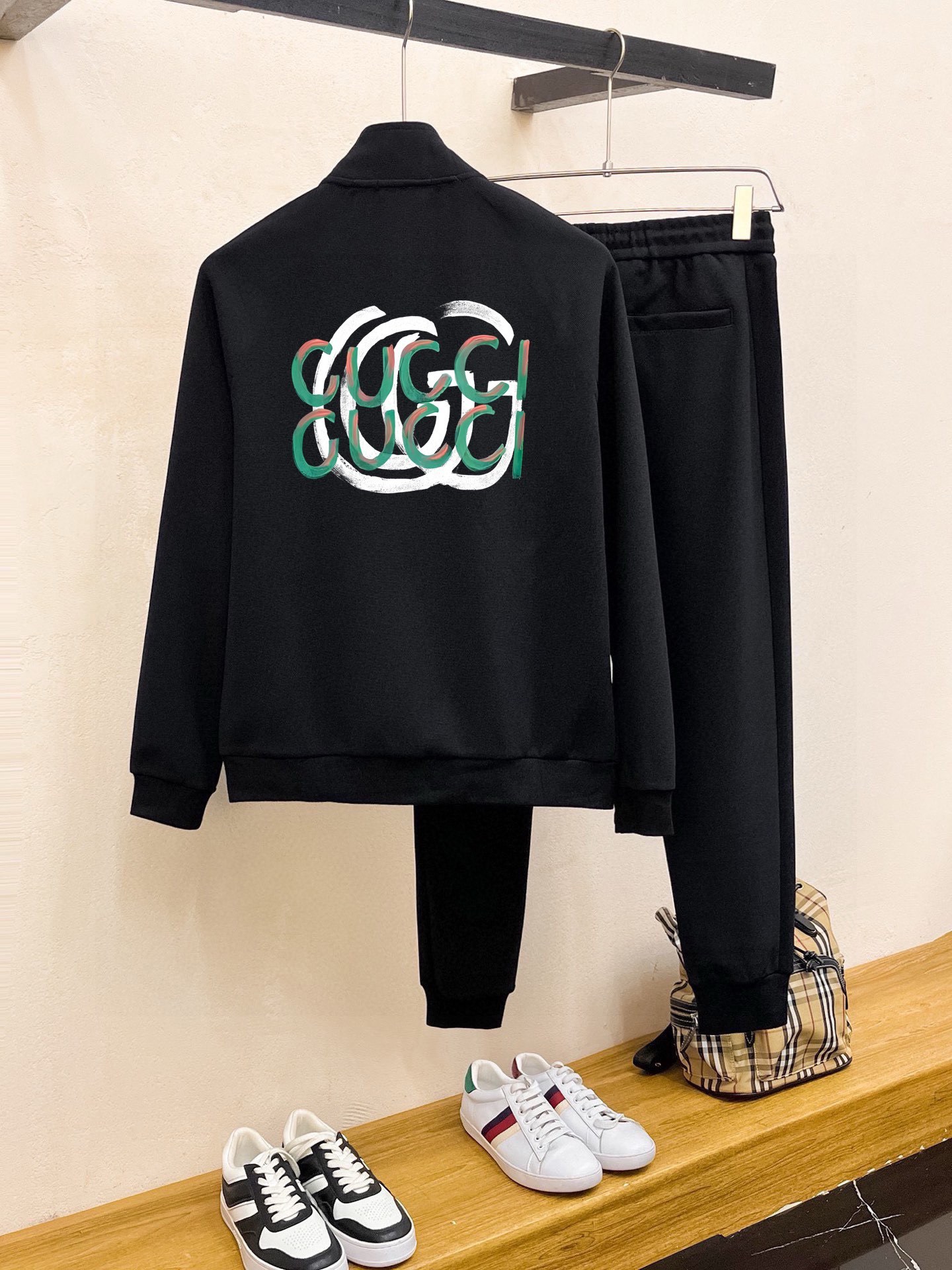 【GUCCI公式旗艦店】グッチ 上下セット セットアップ ご好評に付き再入荷！