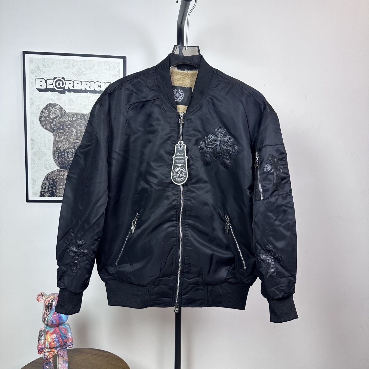 【CHROME HEARTS旗艦店】クロムハーツ ジャケット ご好評に付き再入荷！