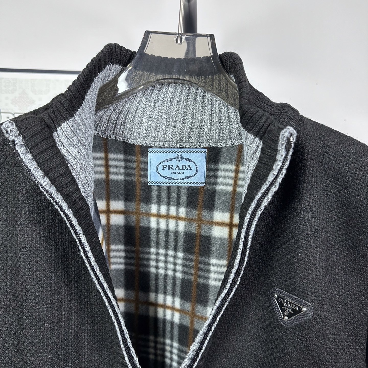 【PRADA旗艦店】プラダ ジャケット ご好評に付き再入荷！