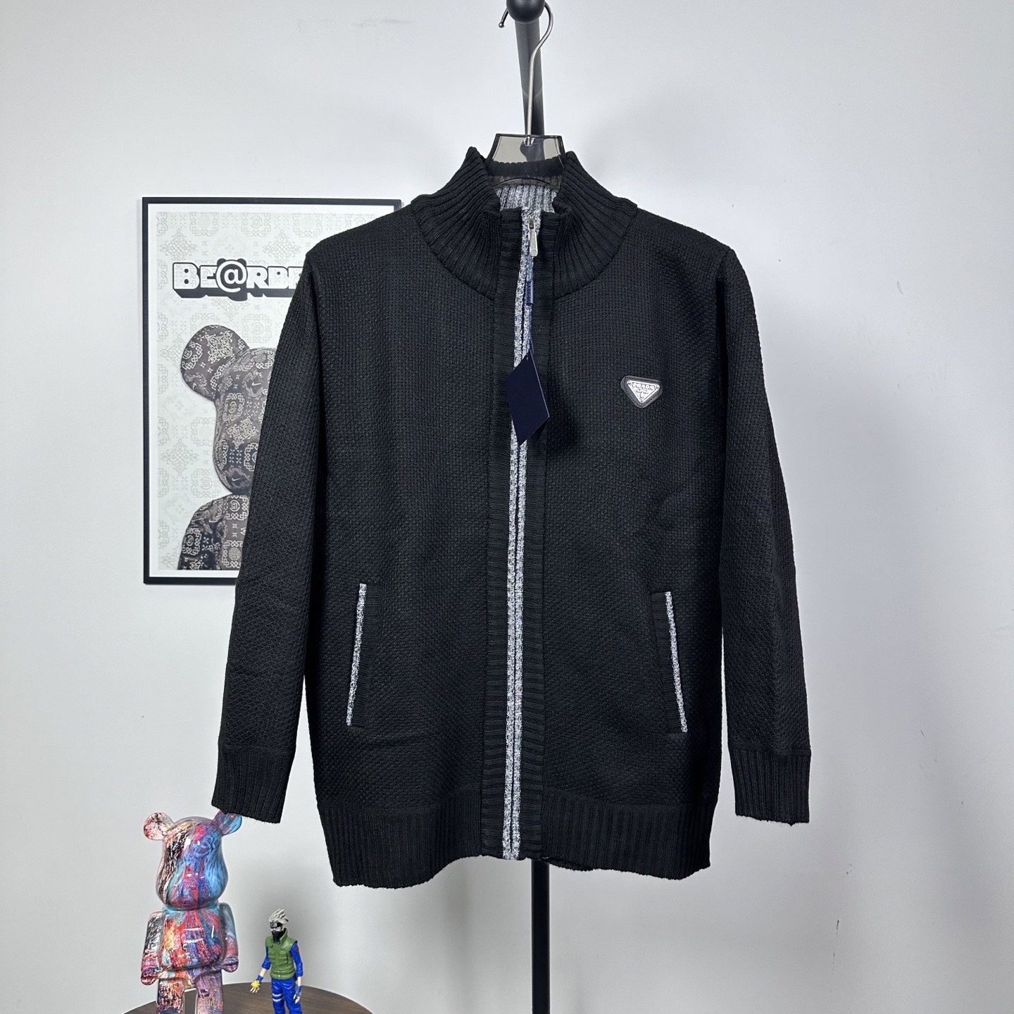 【PRADA旗艦店】プラダ ジャケット ご好評に付き再入荷！